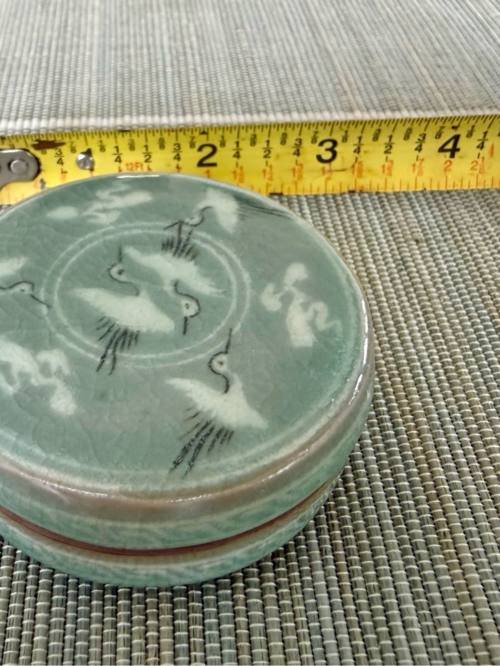 Vintage Korean Celadon Glaze Lidded Trinket / Jewelry Box Flying Cranes & Cloud - Picture 7 of 7